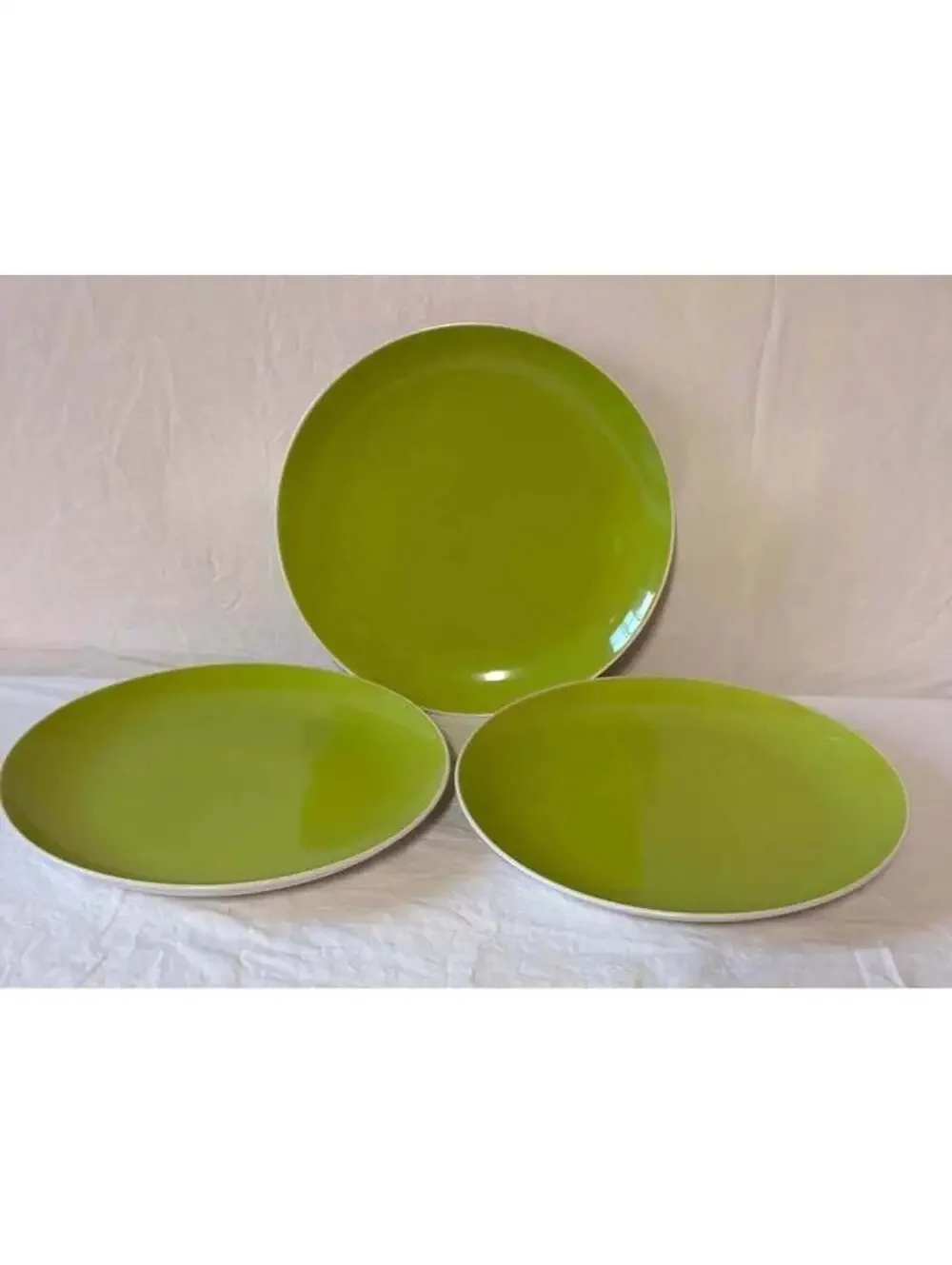 Crate & Barrel Max Green Dinner Plates - Set of 3